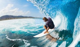 田径世锦赛震撼之夜，23岁新星打破尘封15年世界纪录，全场沸腾！