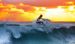 王者归来！伤病阴霾终散去，传奇复出点燃赛场激情