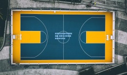 欧冠历史性首秀现尴尬插曲 曼联女足臂章镜像登场引热议