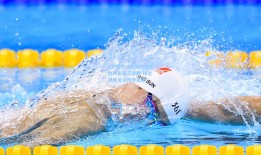 C罗梅开二度助利雅得胜利豪取三连胜 球迷沸腾见证传奇延续